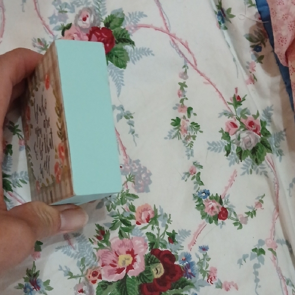 ♡"Be Who You Are" Quote Wood Square♡ - Picture 9 of 11